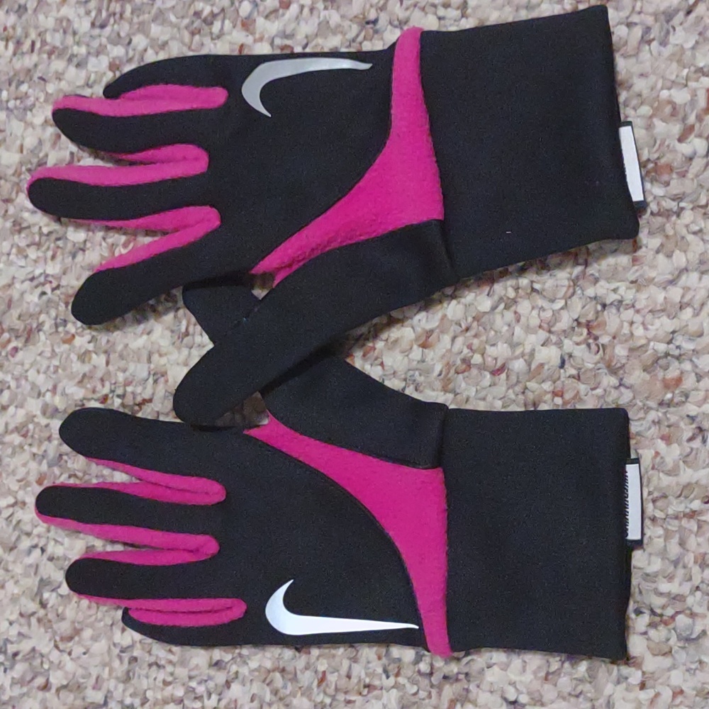 Nike running gloves